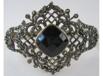 Hinged BRACELET, Contemporary Filigree LACE Design, Black Faceted Central Stone, Sterling .925 Silver Setting