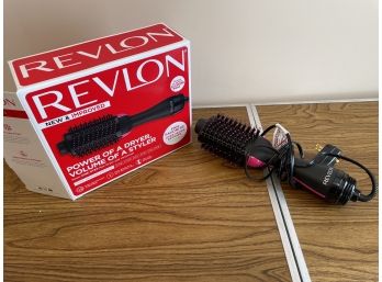 Revlon Model RVDR5222 Hairdryer And Volumizer Styling Brush