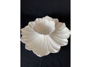 Vintage Whittier Pottery Lotus Flower Chip & Dip Set, 2 Piece White