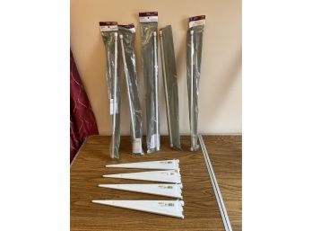 Lot Of 5 Home Decorations 7/16 Inch Spring Tension Rods & 4  Closetmaid 16 Inch Shelf Support Brackets