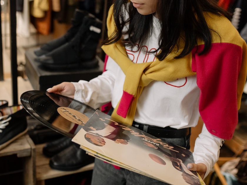 being frugal, become a savvy shopper, creative ways to save money, shopping on a budget, prevent waste, repurpose items, garage sales, flea markets, pawnshops, facebook marketplace, best things to buy used