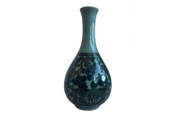 Japanese Porcelain Celadon Bottle Vase Nice Design