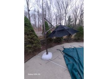 Large Oversized  Outdoor Umbrella Shade Rotating Arm