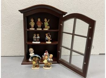 096 Vintage Mahogany Wood Hummel Collectible Display Case With Nine Hummel Figurines
