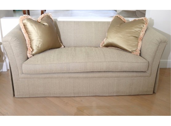 Modern Style Love Seat With Console Down Filled Cushion, & Silk Fringed Accent Pillows. Live Seat Measures