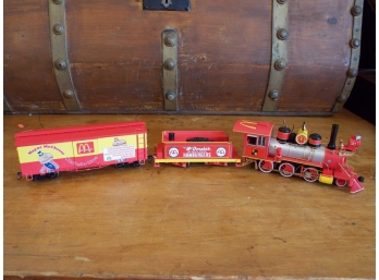 Bachmann McDonalds Locomotive, Tender & Car