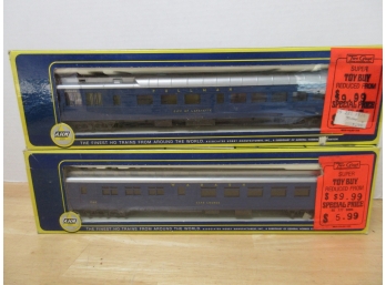 Lot Of 2 AHM 1920 Diner Car And Observation Car (LOT2 BOX1)