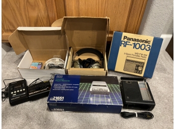 Vintage Electronics - Cassette Player/recorder, Walkmans, Portable Radios, Headphones