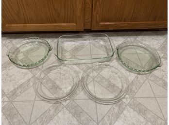 Pyrex And Other Pie Pans And Baking Dish