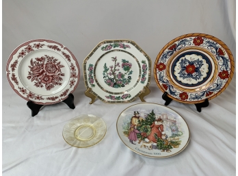 Decorative Plates With 1 Small Depression Glass Plate