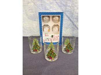 3 VTG Christmas Tumblers By ACTION With 6 Clear Ornaments To Fill