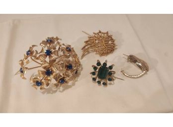 4 Pieces Of Vintage Jewelry