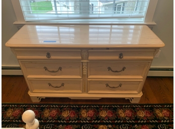 Lexington Dresser 56' L X 19' W X 31 3/4' H