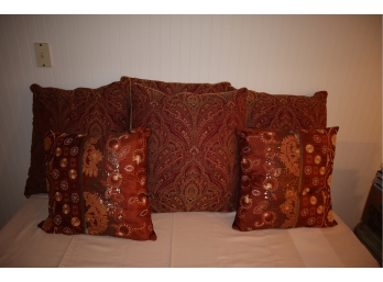 Collection Of 6 Pillows