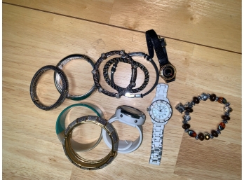 Costume Jewelry Bracelets & Watches