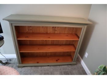 Pine Book Shelf - Green 46' X 15' X 60'