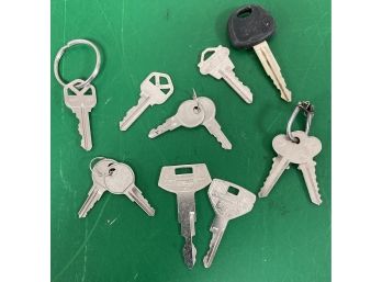 Assortment Of Vintage Keys