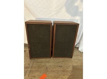 Two Speakers Model 77