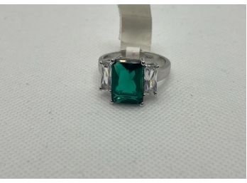 Emerald And Diamond Rhinestone Ring Silver Fashion Jewelry Size 11