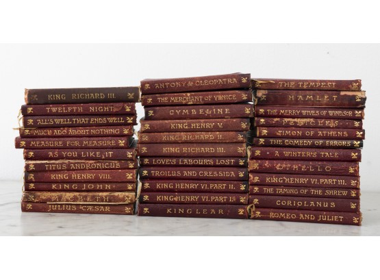 Set Of 34 Temple Shakespeare Antique Books