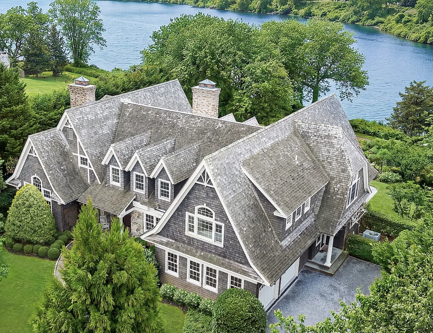 Painted by Hand, Chosen by Heart: A Bridgehampton, NY Country House of Antiques and American Art